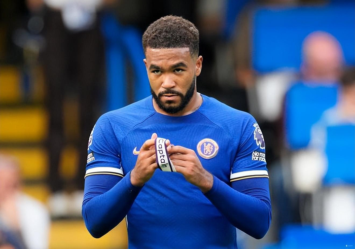 包含切尔西内部会议纪要流出——今夜队长鼓劲，法国杯使命明确，球队文化再被提及的词条